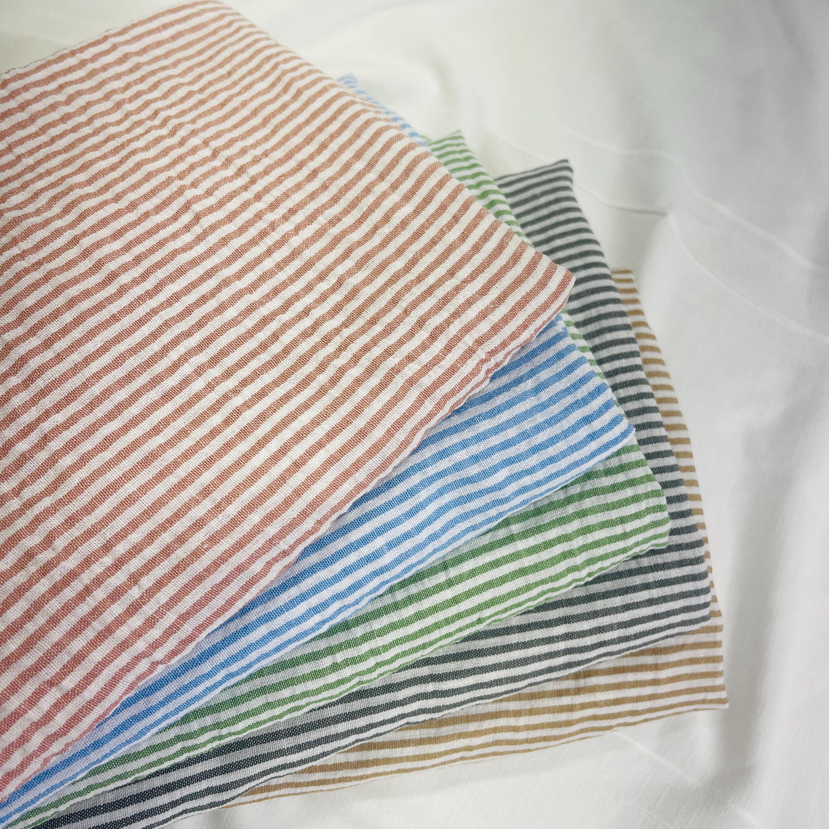 Solid linen fabric