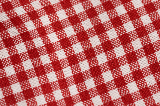 Red Gingham Cotton — Pattern detail view