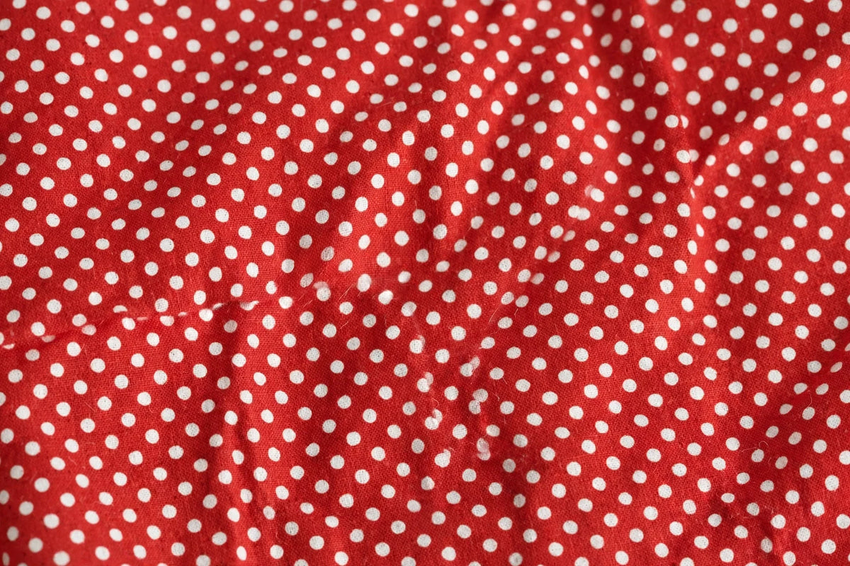 Retro Polka Dot Cotton — Pattern detail view